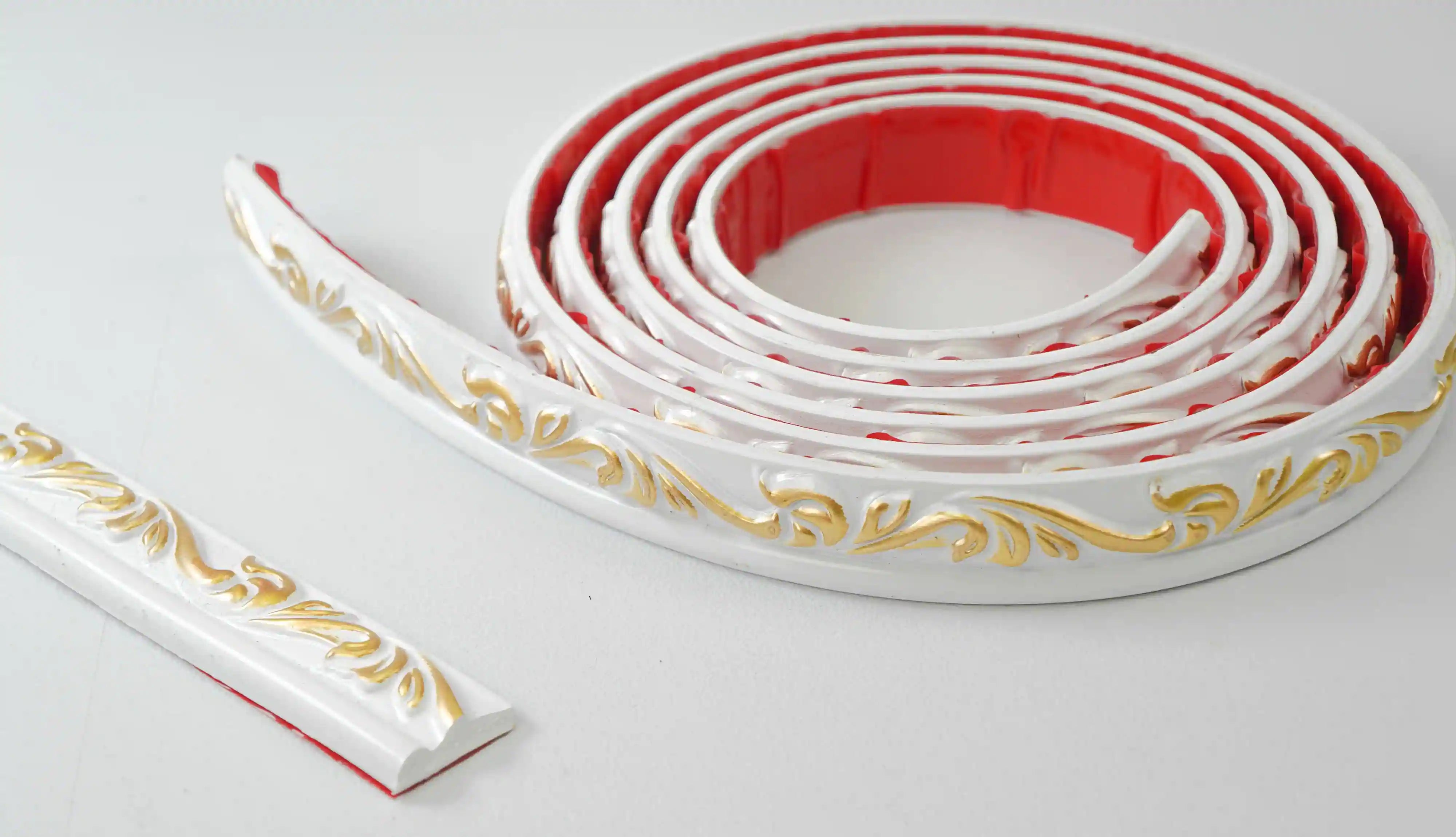 COLAMO Garniture de moulure blanche dorée à coller sur plinthe, bordure de carrelage