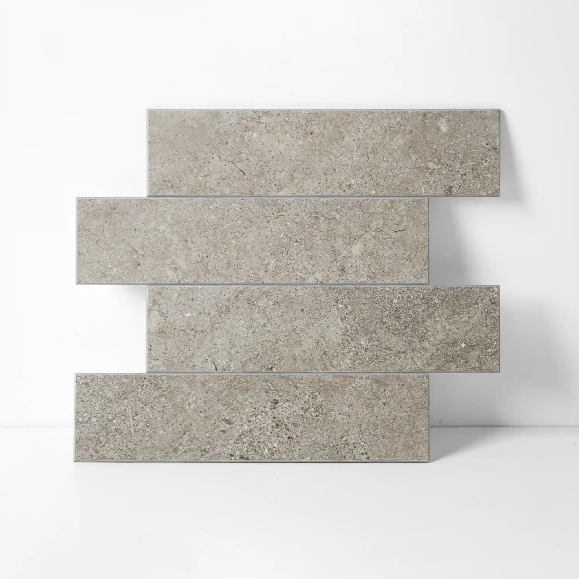 Crédence autocollante en carreaux de métro allongés COLAMO, gris roche