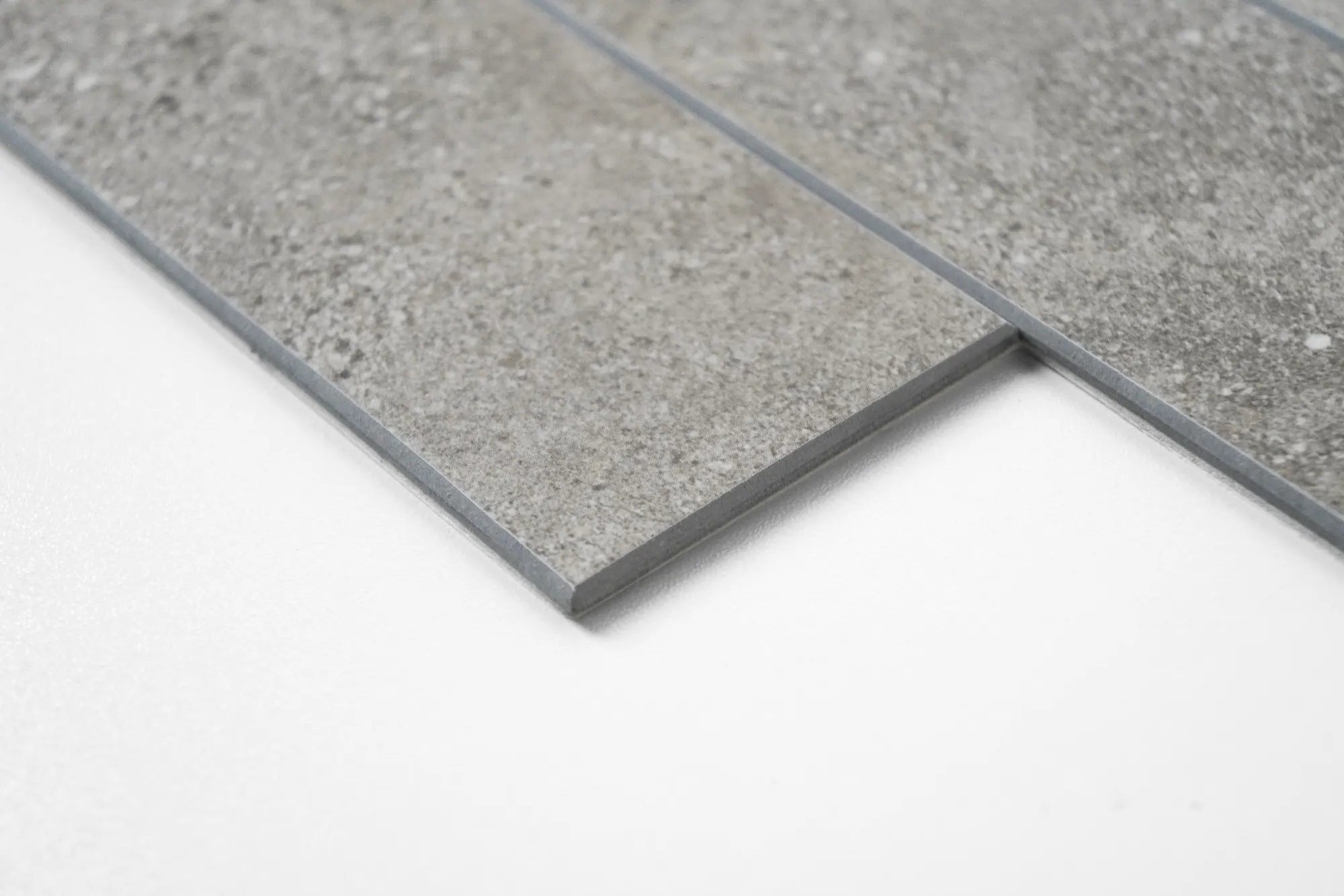 Crédence autocollante en carreaux de métro allongés COLAMO, gris roche