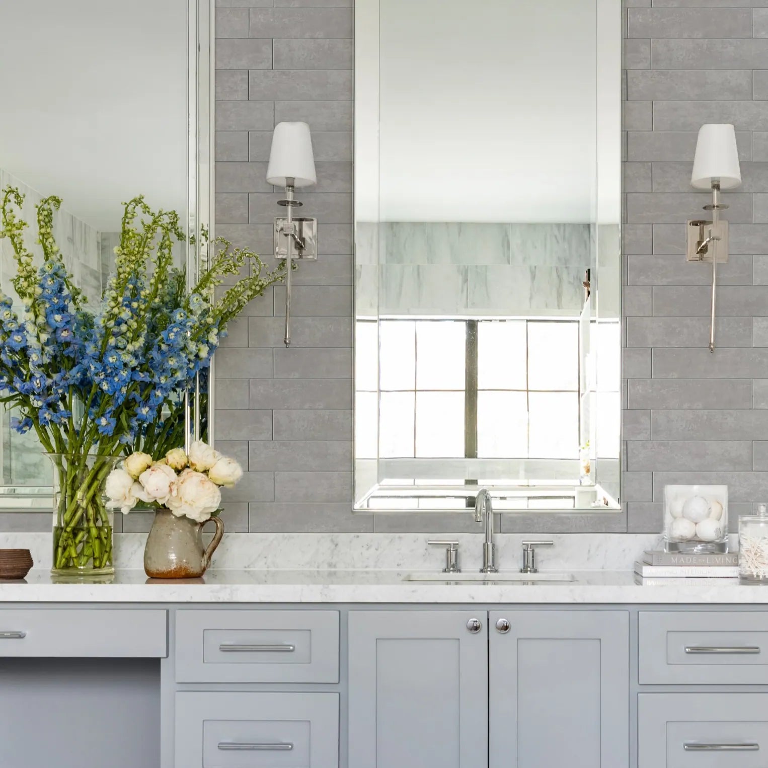 COLAMO Elongated Subway Tiles Peel & Stick Backsplash, Silver Gray