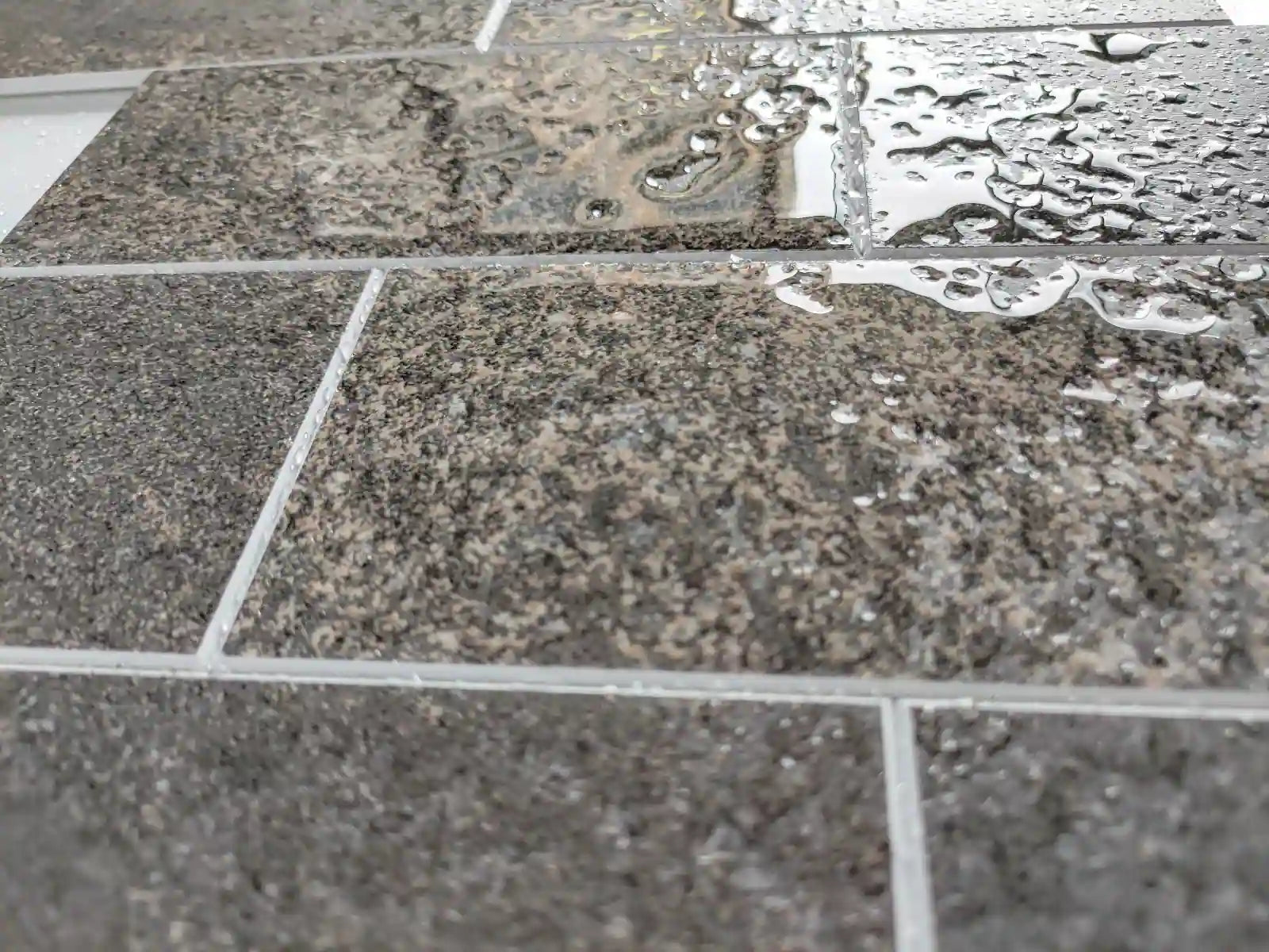 Carreaux de métro à surface granulée COLAMO BLACK, autocollants, pour dosseret mural 